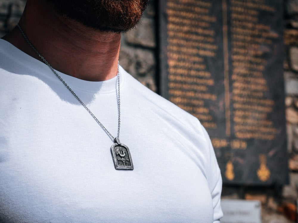 Le pendentif Vigilance