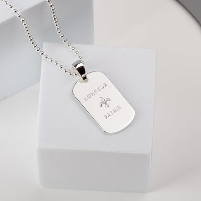 La plaque Honneur Patrie