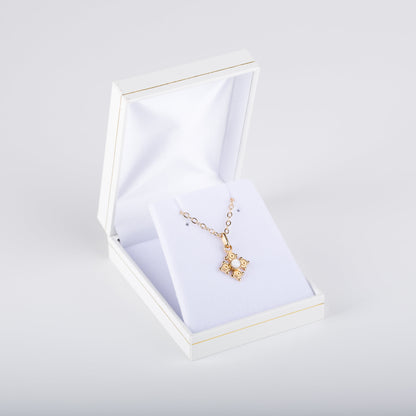 Le pendentif - Croix de Savoie